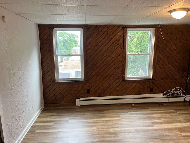 Photo - 658 Central Ave