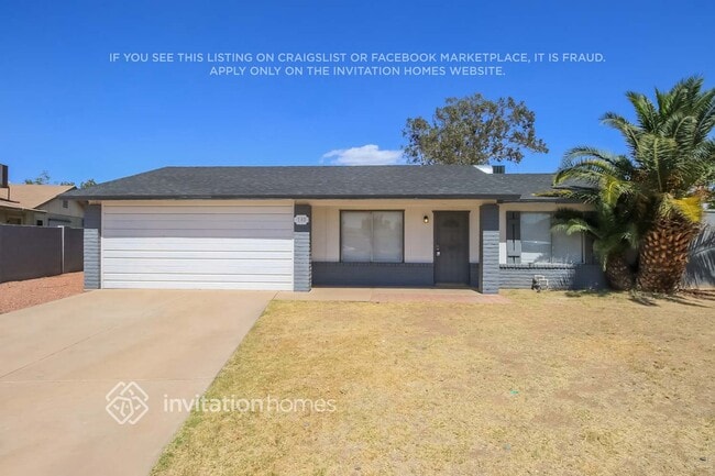 Building Photo - 732 W Flower Ave