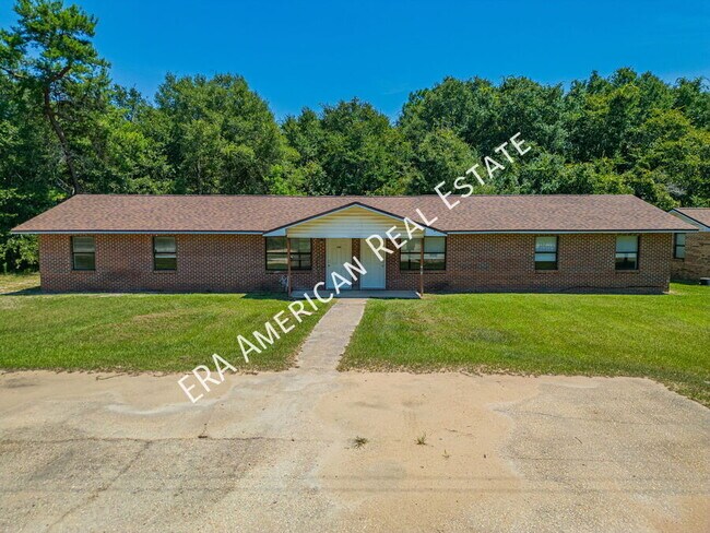 Photo - 162 Twin Trees Dr