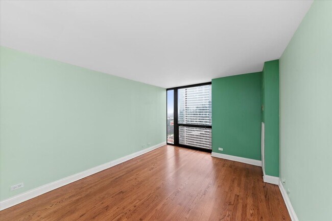 Photo - 1122 N Clark St Unit 2706