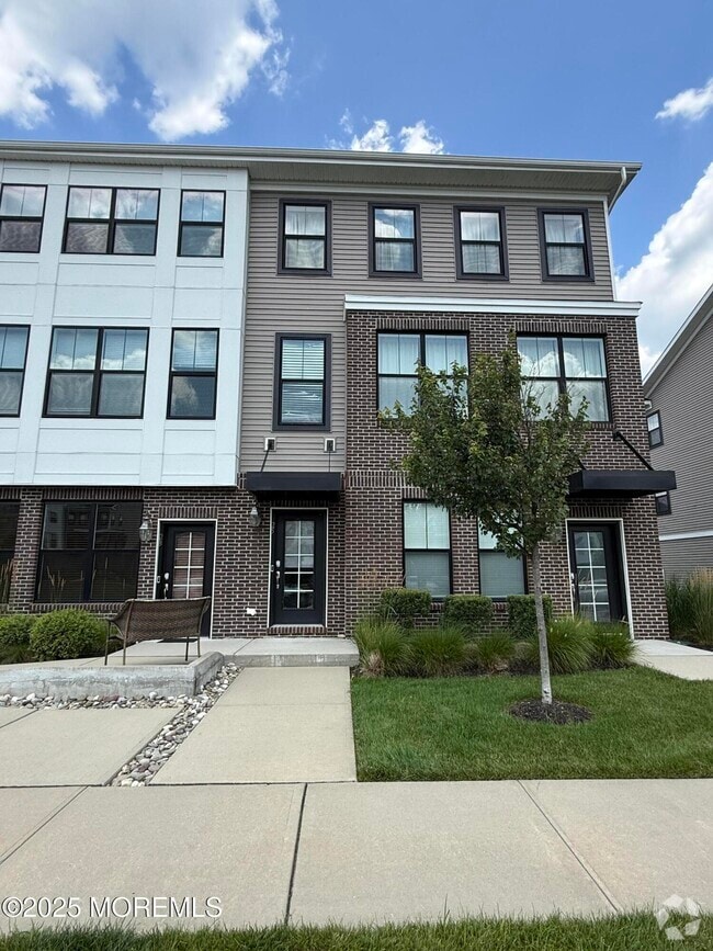 Building Photo - 25 Midway Rd N Rental