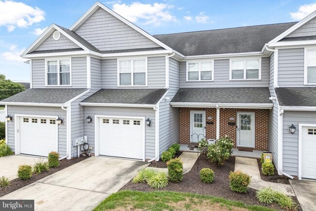 Photo - 1450 Hidden Meadow Ln Townhome