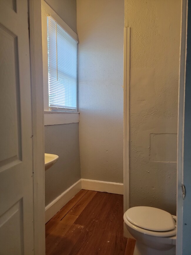 Photo - 219 E 3rd St