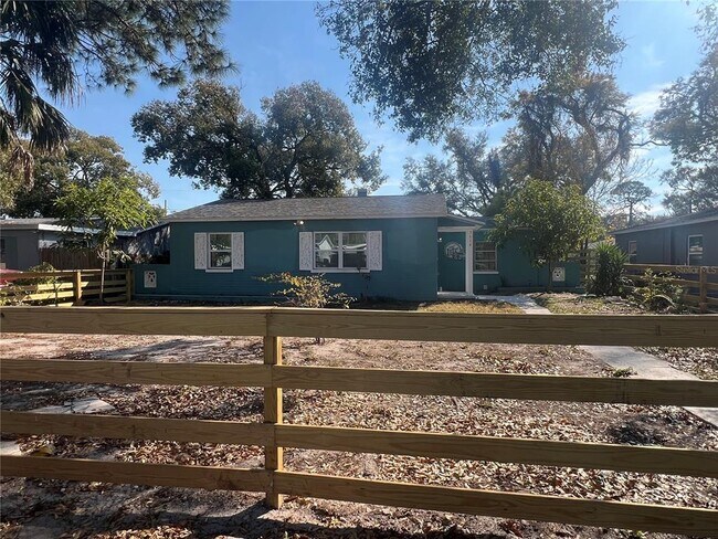 Building Photo - 3614 6th Ave S