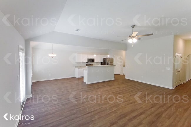 Photo - 421 McGriff St