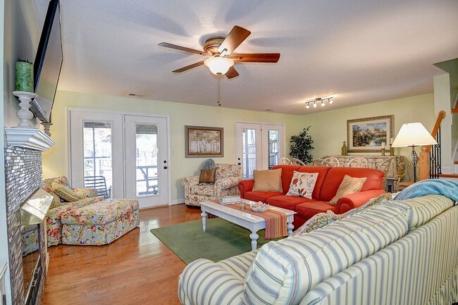 Photo - Community Pool-tennis courts-playground
