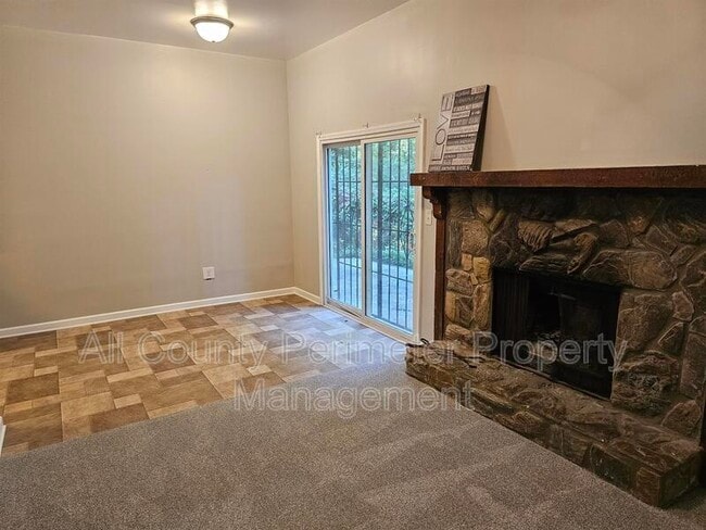 Photo - 165 Park Ridge Ct