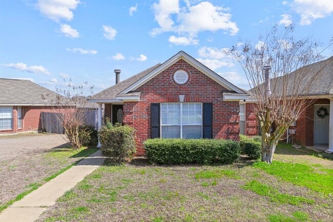 Photo - 1225 Westfield Ln