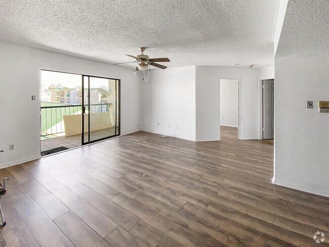 Building Photo - 2826 S Bartell Dr Unit F38 Rental