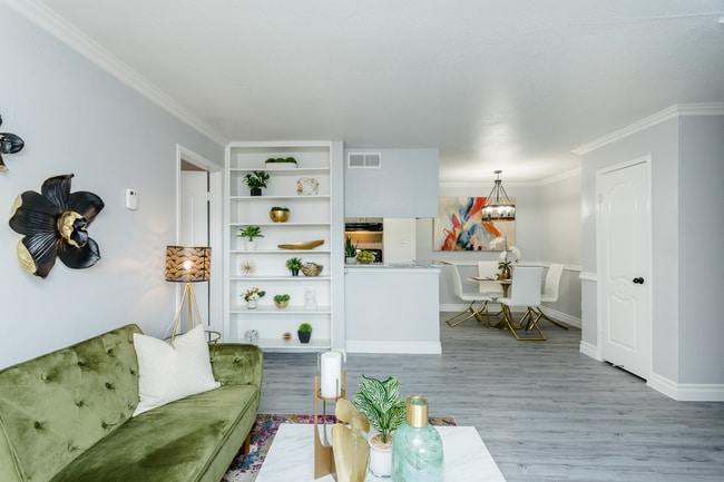 Villa Solano Apartments