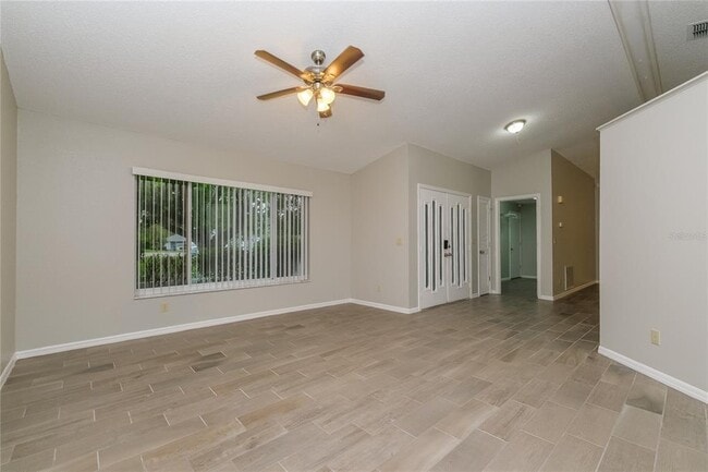 Photo - 6084 Freeport Dr