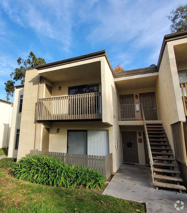 Building Photo - Upgraded 1 Bedroom 1 Bath with Balcony in ... Rental