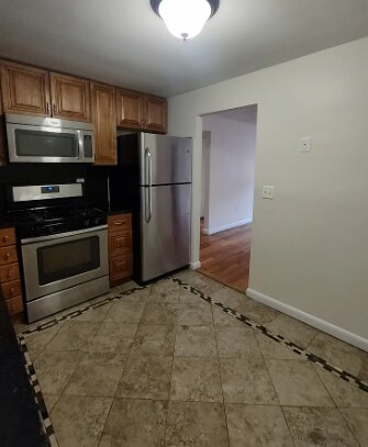 25 Oxford Cir
