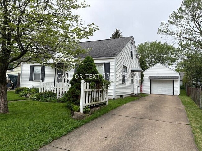 Photo - 1241 Bordner Ave SW