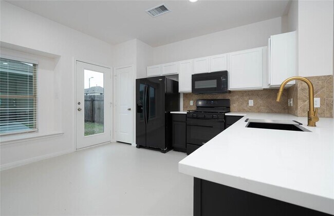 Photo - 4514 Truth Wy