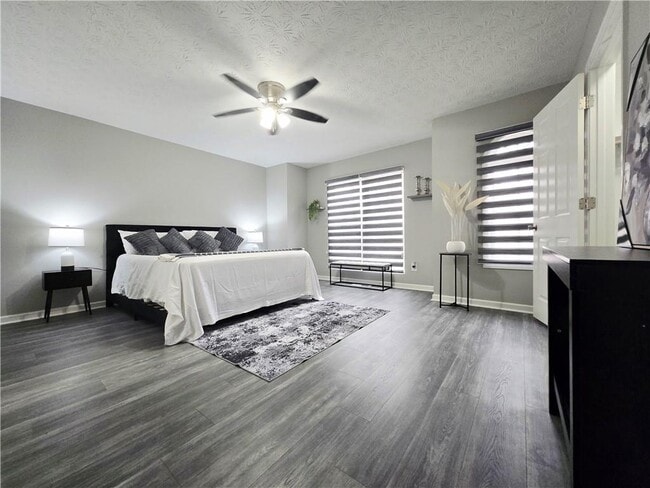 Photo - 2430 Piering Dr