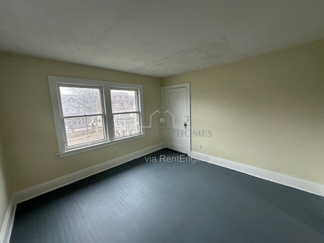 Photo - 779 E Exchange St Unit 3
