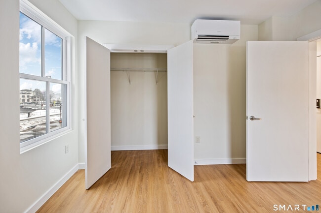 Photo - 1355 Main St Unit 207