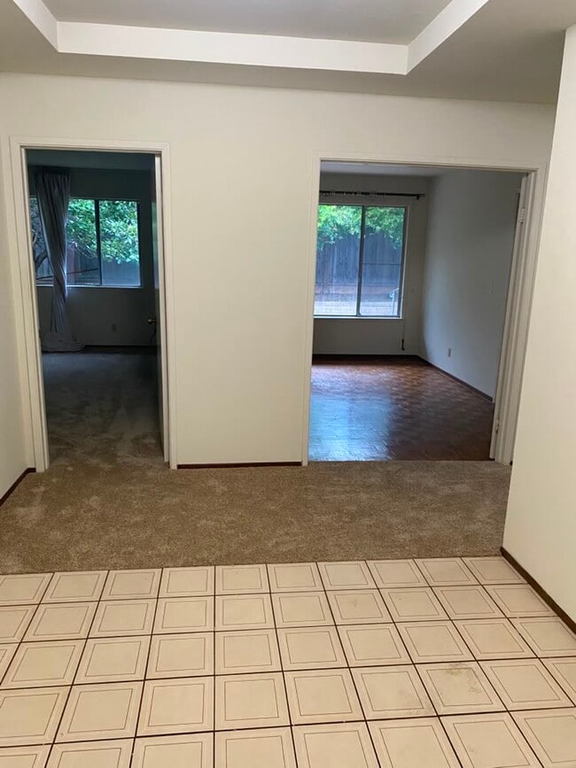 Photo - 10163 Riedel Pl