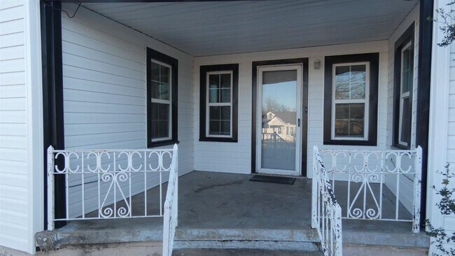 Photo - 1506 NW Arlington Ave