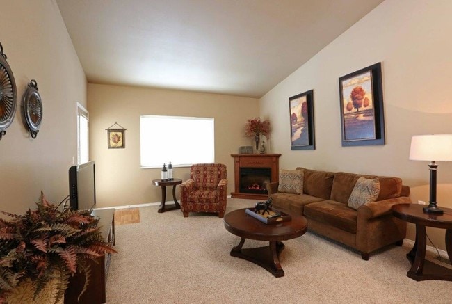 Prairiewood Apartments and Townhomes