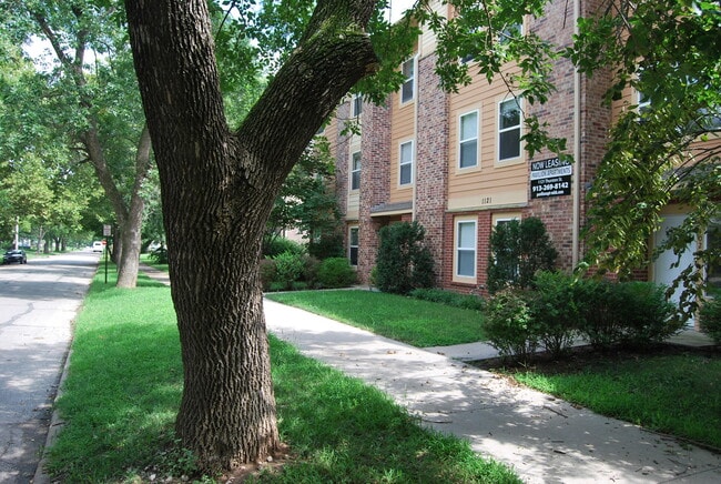 Photo - Thurston 1121