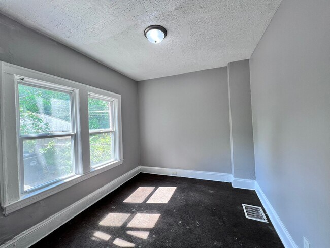 Photo - 3362 E 145th St Unidad 3