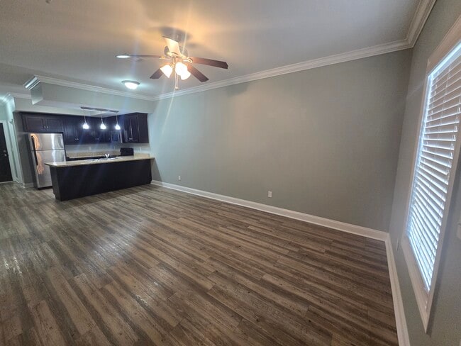 Photo - 805 Harmon Heights