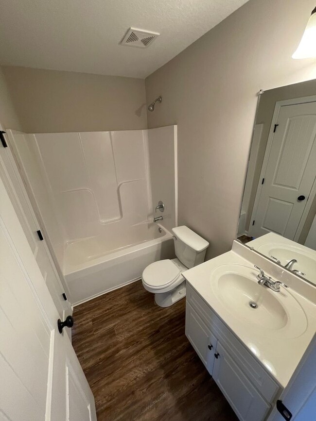Photo - 429 Andover Dr