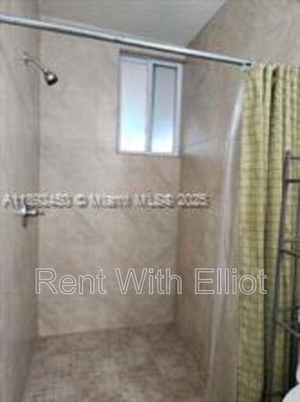 Photo - 250 SW 4th St