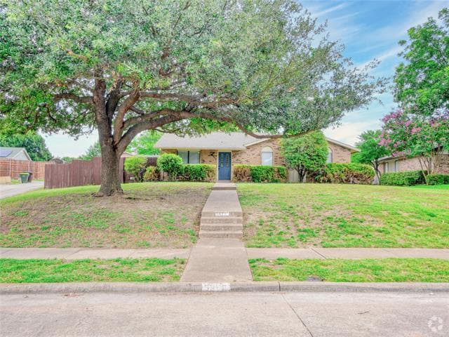 Building Photo - 1472 Rockshire Dr Rental