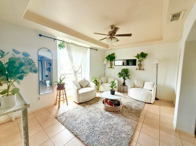Photo - 4707 Los Laureles Ln