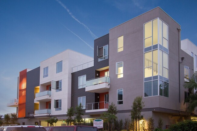 Photo - 11929 Courtleigh Dr Apartment Unit 306