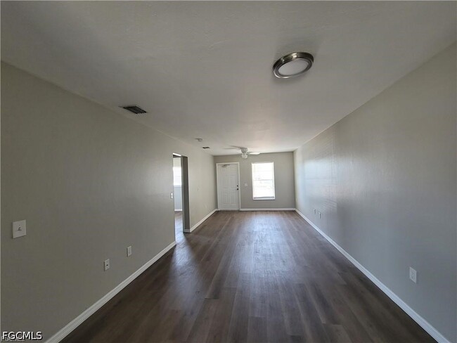Photo - 1904 Santa Barbara Blvd S Unidad 4