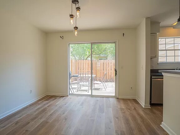 Photo - 3276 Heathstead Place