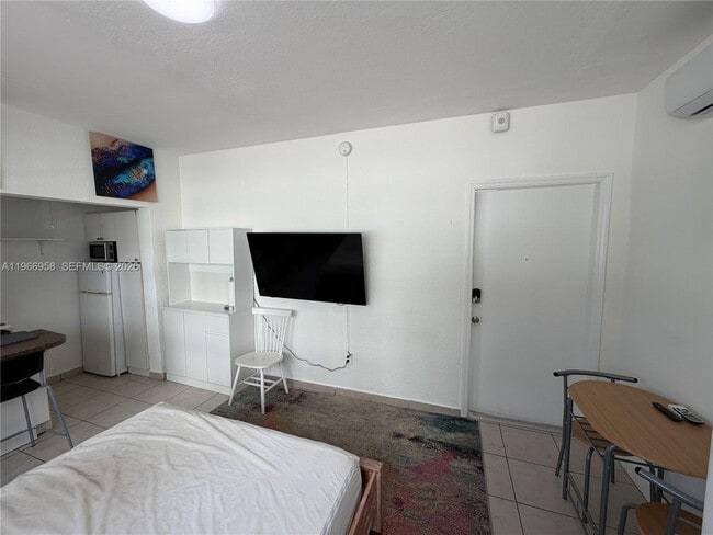 Photo - 301 86th St Unidad 303-1