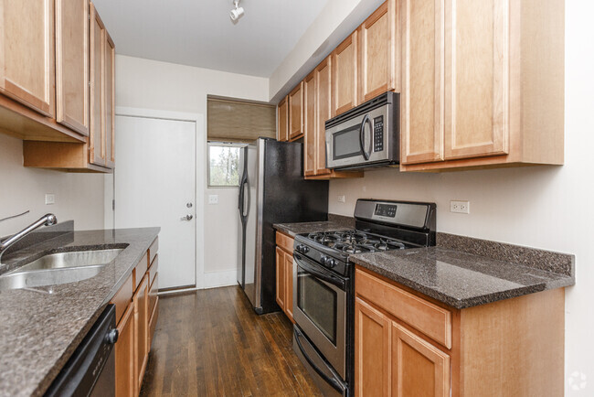 Building Photo - 3453 N Wolcott Ave Unit 3 Rental