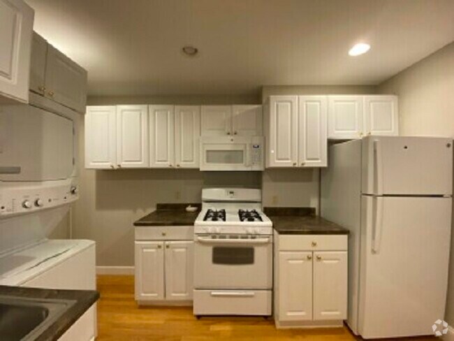 Building Photo - 350 Allston St Unit #3 Rental