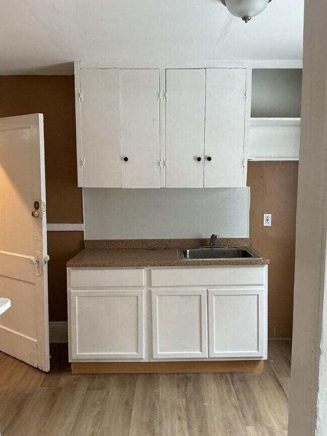 Photo - 4233 Valley Rd