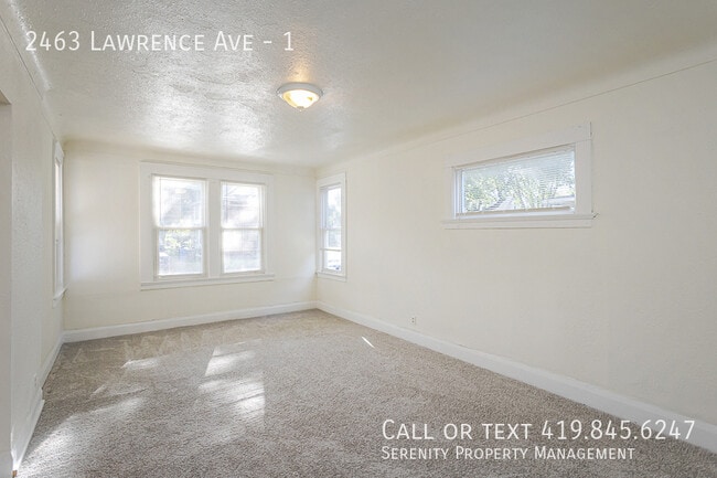 Photo - 2463 Lawrence Ave Unit 1
