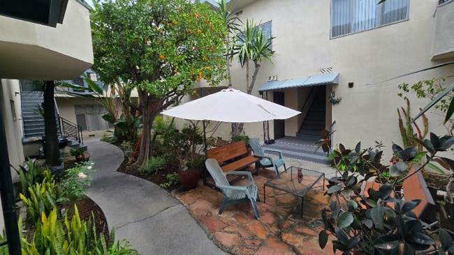 Photo - 12015 Lamanda St Unidad 17