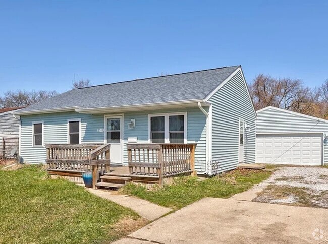 Building Photo - 2511 Needham St Rental