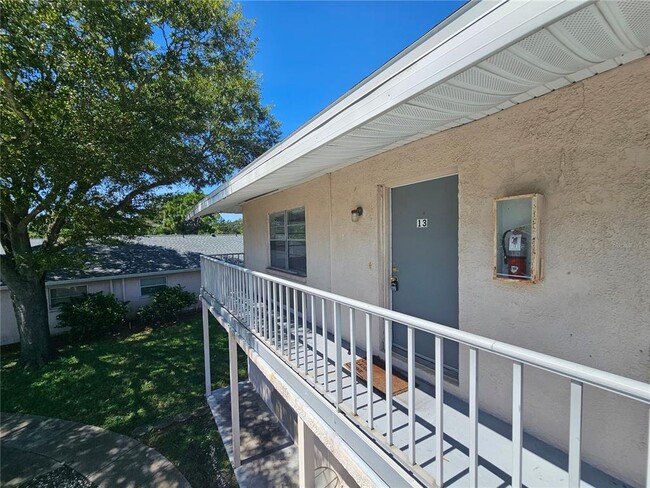 Photo - 209 Northwest Jefferson Cir N Unit 13