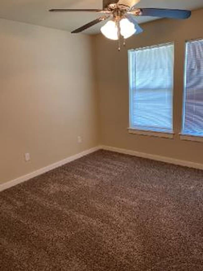 Photo - 2 Bedroom 2 Bath Townhouse in Ashland