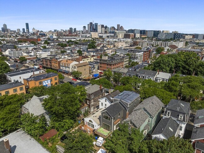 Photo - 753 E Broadway Unit 2