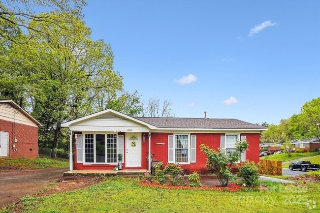 Building Photo - 6800 Deanwood Pl Rental
