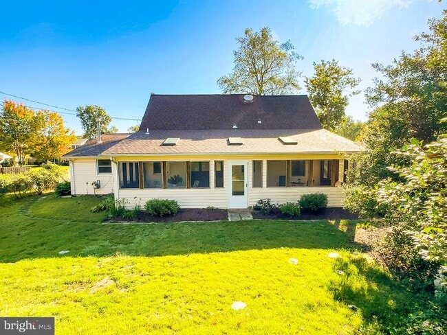 Photo - 3418 Medina Ln