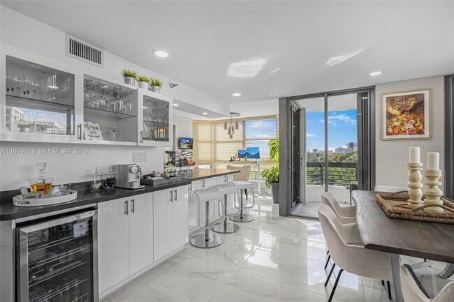 Photo - 3500 Mystic Pointe Dr