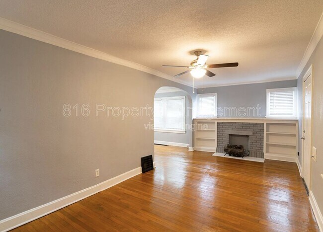 Photo - 5815 Euclid Ave E