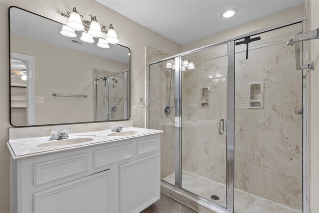 Photo - 804 Valerie Ave